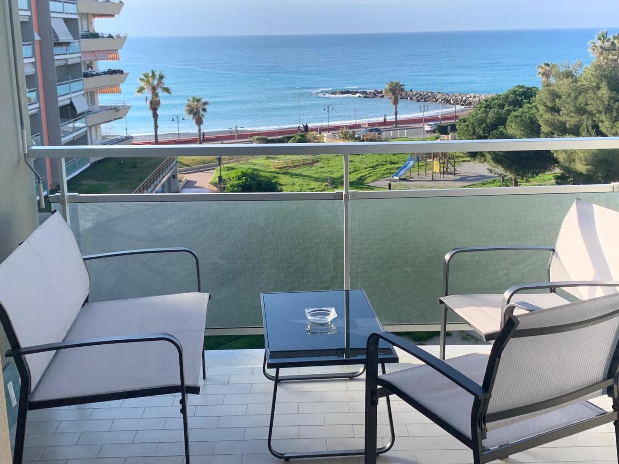 Mare 5 Appartement Ventimiglia Buitenkant foto